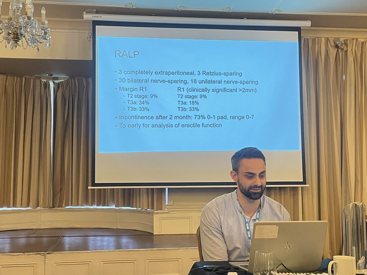 Omer_uro1's tweet photo. Farewell to @MSEHospitals  🤖🇨🇭 fellow (Yves Wyss), who completed a successful fellowship. > 100 independent robotic cases , #RALP, #RARC, #RAPN, #RARN, plus open exentration. #Southend_Urology @jkunal4 @MM_Urology https://t.co/E3uoGo4tZO