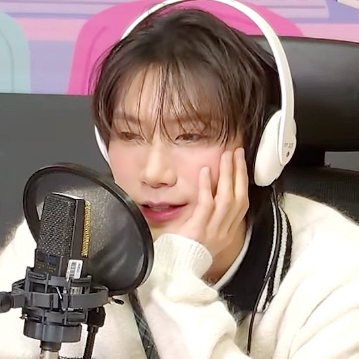 honeytenl's tweet image. 💗 dj tennie so cuteee คิดถึงเสียงคุนดีเจล์ 🤲🏻🐈‍⬛