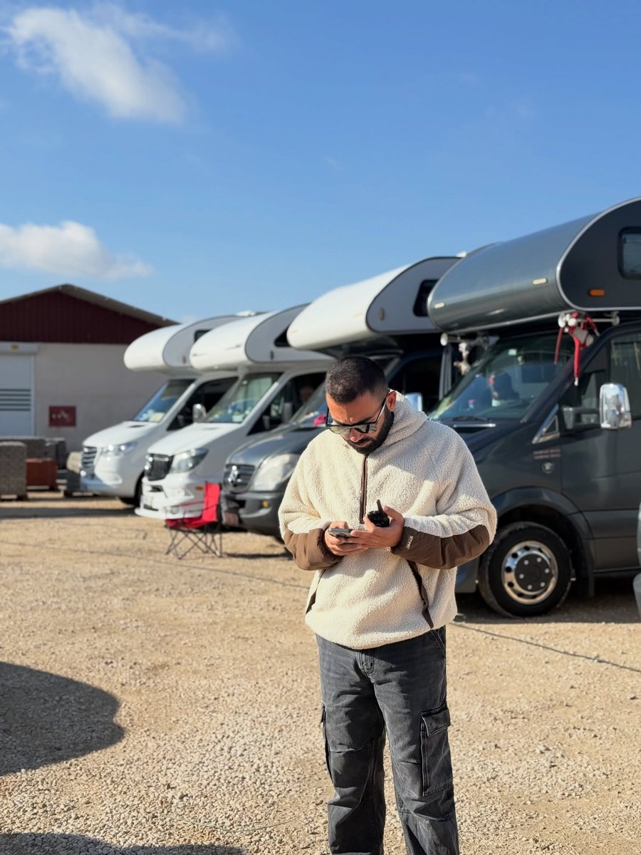 Boys in action. 
Set.
#UzakŞehir #CihAl #Cihan #Alya #UzakŞehir #CihAl #SinemÜnsal #OzanAkbaba <a href="/KanalD/">Kanal D</a> <a href="/AynaYapim/">AYNA MEDYA</a> <a href="/ayyapim/">AY YAPIM</a>