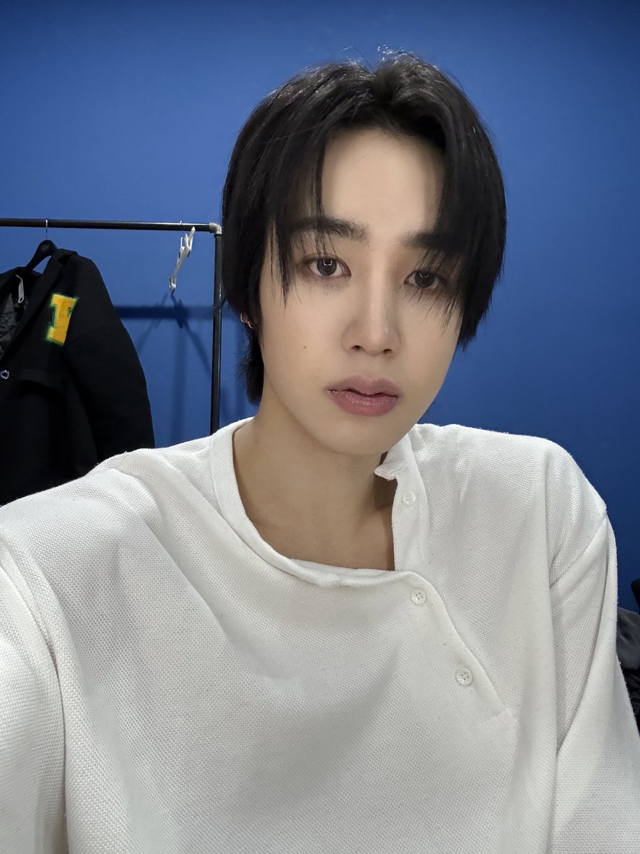 xikers_official's tweet photo. [#헌터] 브이~
#xikers #싸이커스 https://t.co/vSm1rqNHgT