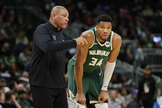 deerDrive_fan's tweet photo. 🚨 NBA drama alert! 🚨 With NFL coaches getting the axe left and right, should the Bucks consider a change? Doc Rivers' 18-24 record with Giannis, the 2x MVP, is raising eyebrows. Is a coaching shake-up needed? 🏀🔥 https://t.co/et9ZQk5aIa