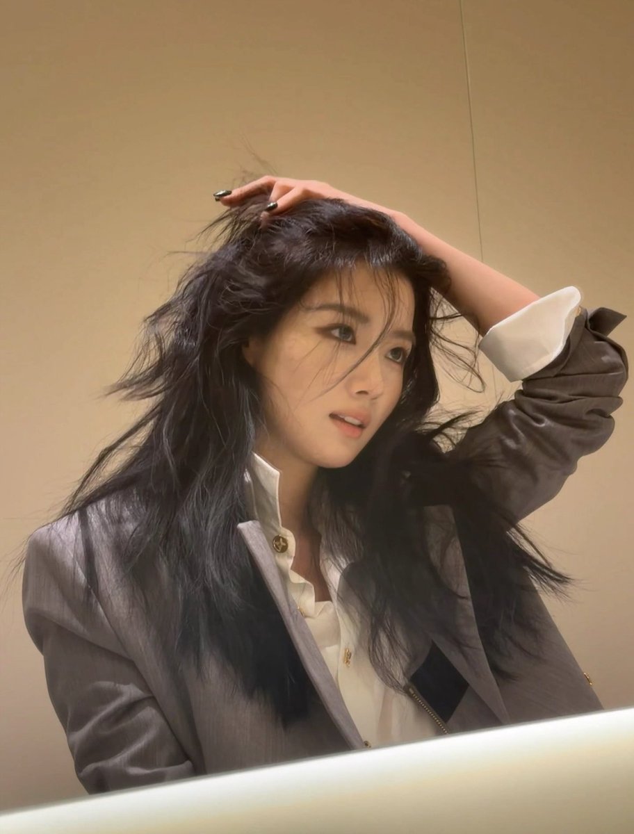 huxyunli's tweet image. dang