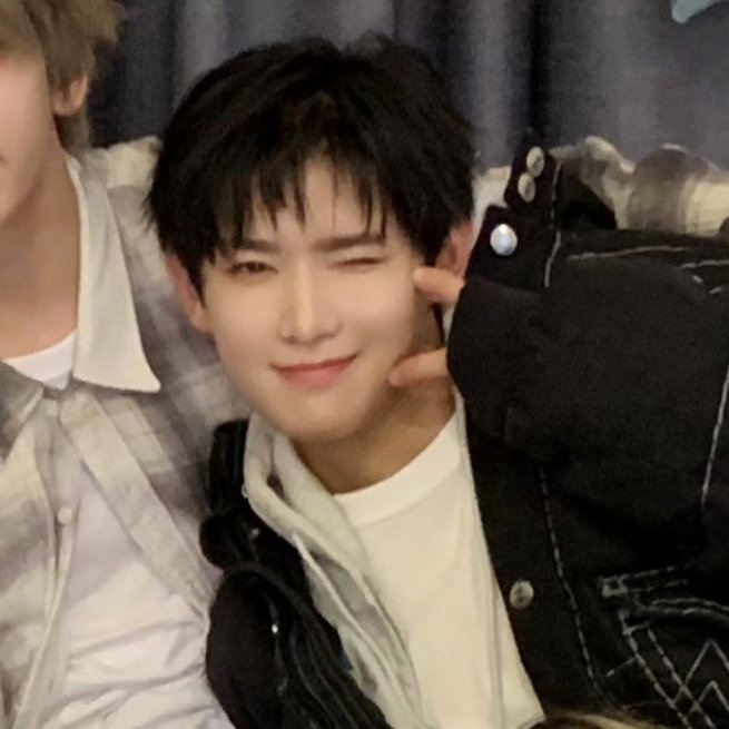 hongji_21's tweet image. ⠀⠀    ⢀⣀⣀⣀⣀⠀⠀⠀⠀⠀⠀⠀⠀⠀⠀⠀⠀⠀⠀
⠀⠀⡸⠁⠀⠀⠀⠀⠈⠁⠒⠠⠄⢀⡀⠀⠀⠀⠀⠀⠀⠀
⠀⠀⢣⣀⣀⠀⠀⠀⠀⠀⠀⠀⣀⣀⠀⠁⠀⠄⡀⠀⠀⠀
⠀⠀⠀⠀⠘⡄⠀⠀⠀⢴⠒⠉⢹⡟⢿⠛⣶⣦⣄⣱⠀⠀
⠀⠀⠀⠀⠀⠈⠓⠤⢄⠀⠑⡄⠀⠳⠞⠷⡼⠶⠃⠀⠀⠀
⠀⠀⠀⠀⠀⠀⠀⠀⠀⠙⠦⠇