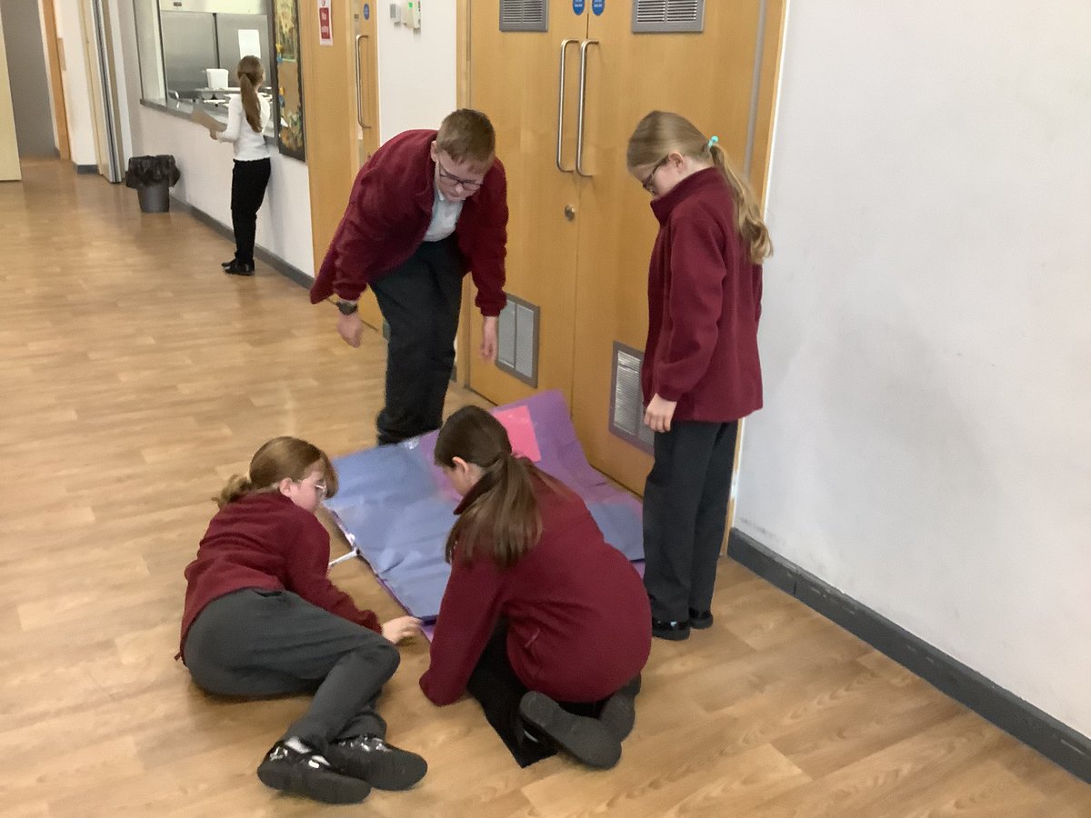 Miss Poole tweet media