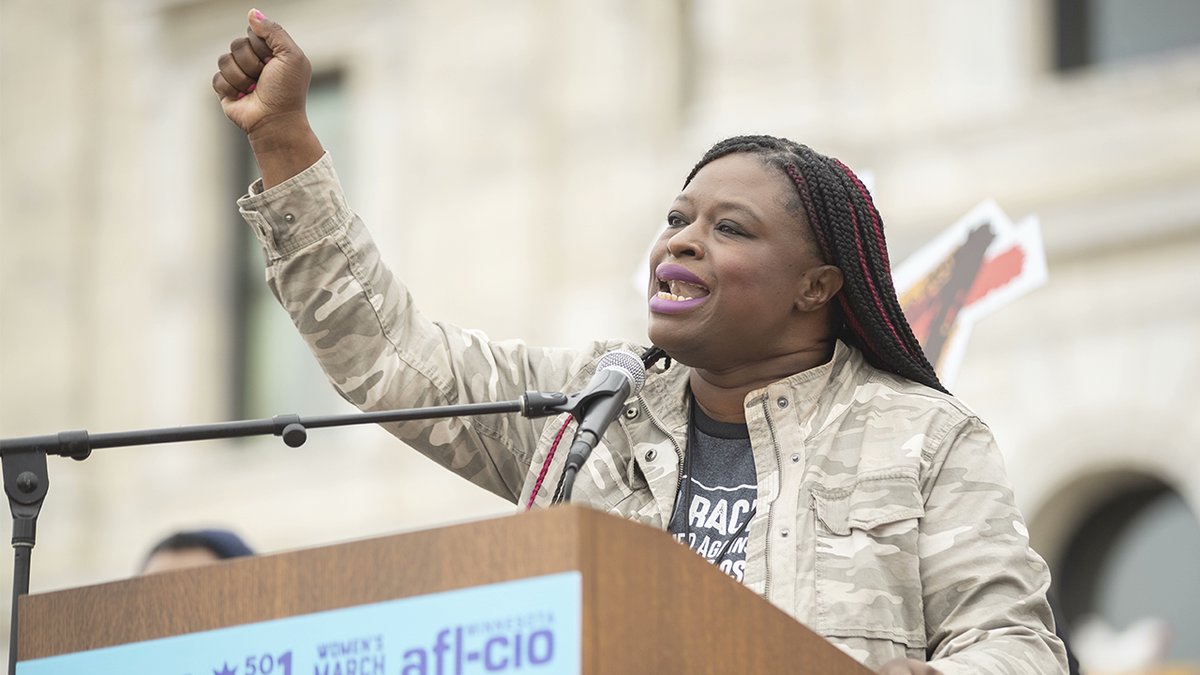 BillMelugin_'s tweet image. NEW: AG Pam Bondi has announced the arrests of two of the agitators who DOJ says stormed a Church in St. Paul over the weekend. 

Nekima Levy Armstrong, who AG Bondi says was a key organizer of the protest.

Chauntyll Allen, a member of the St. Paul School Board since 2020.