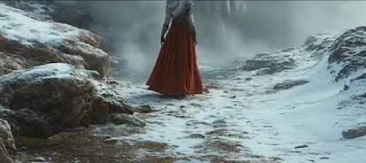 TheCineprism's tweet photo. Tap to see The Mother Of Dragons