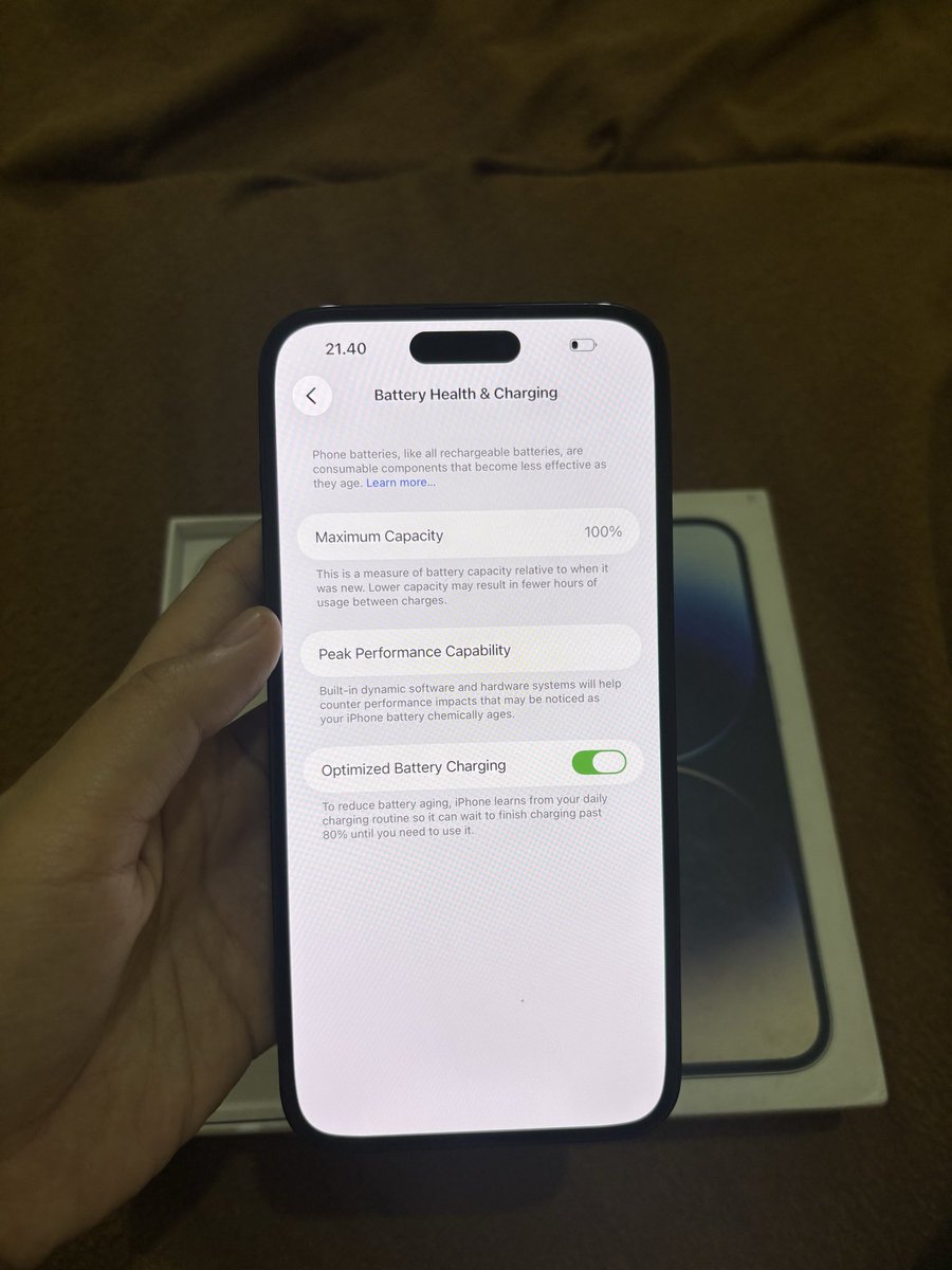 WTS IPHONE tweet media