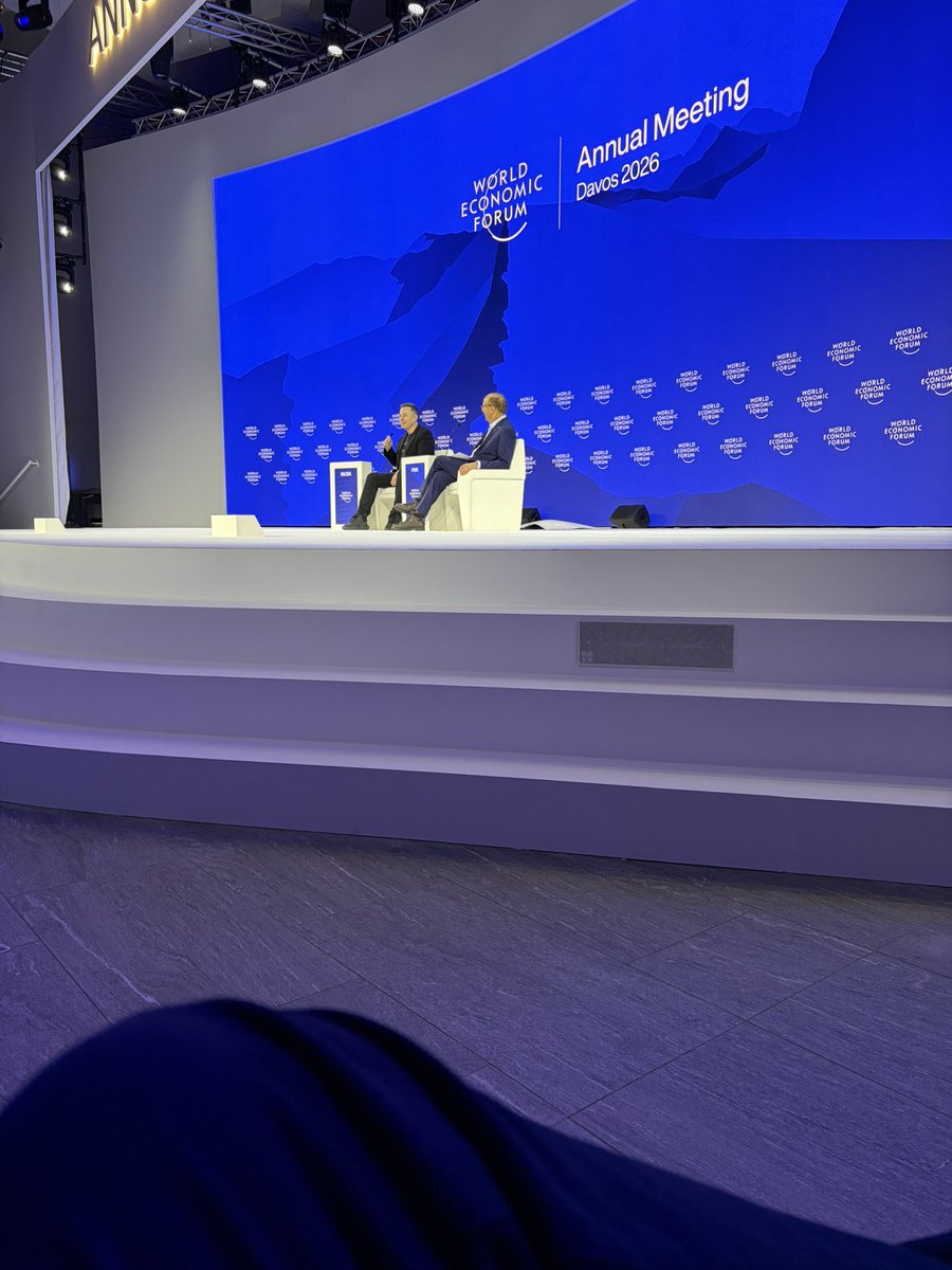 Jason's tweet photo. Oh look who showed up @wef 😂 https://t.co/3kWqvUqJeH