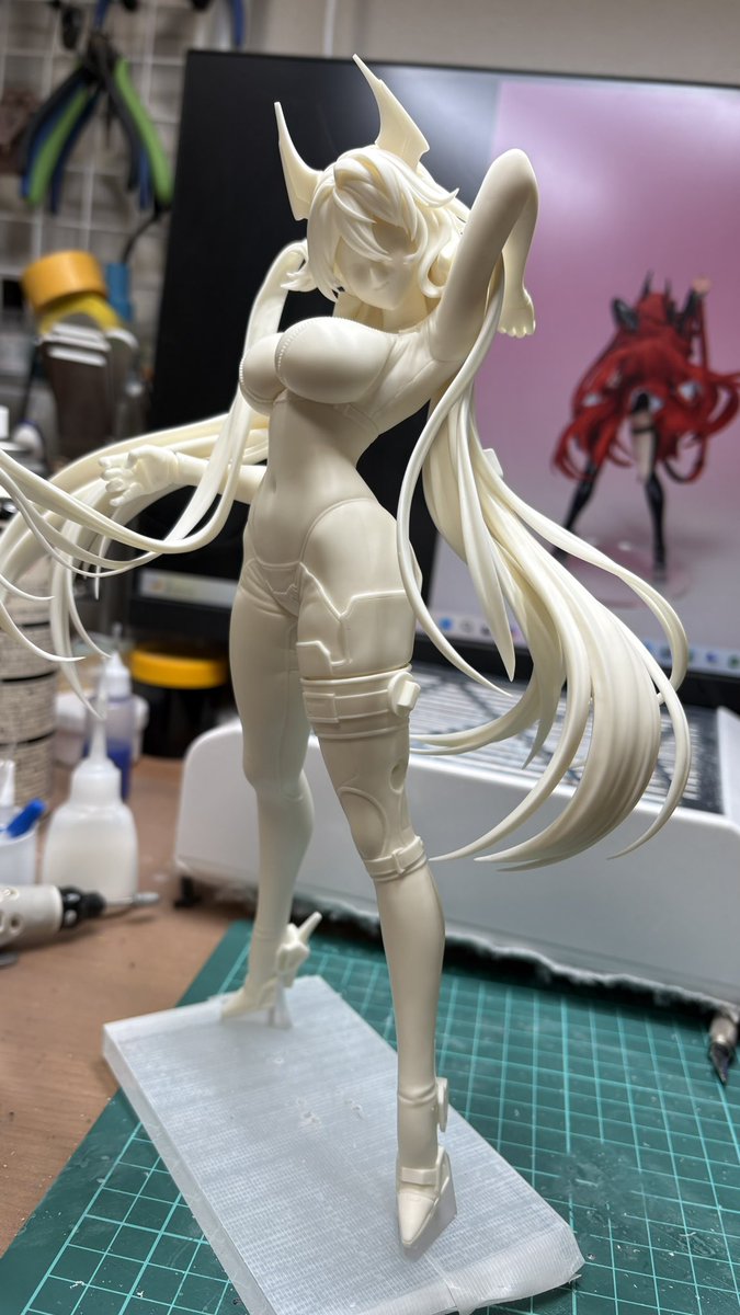 寒いからヤスリがけの作業だけしよう。