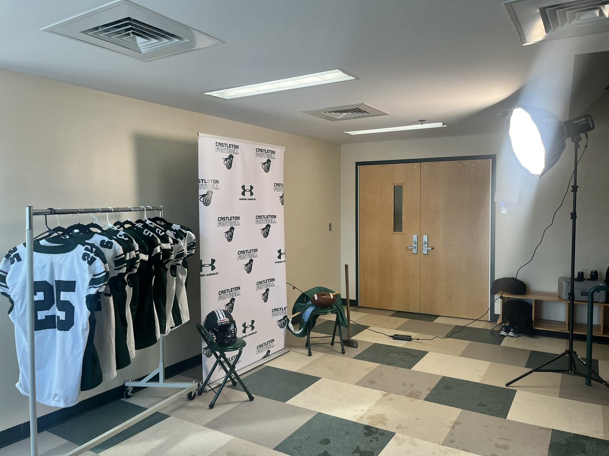 Coach Kyle Ouillette tweet media