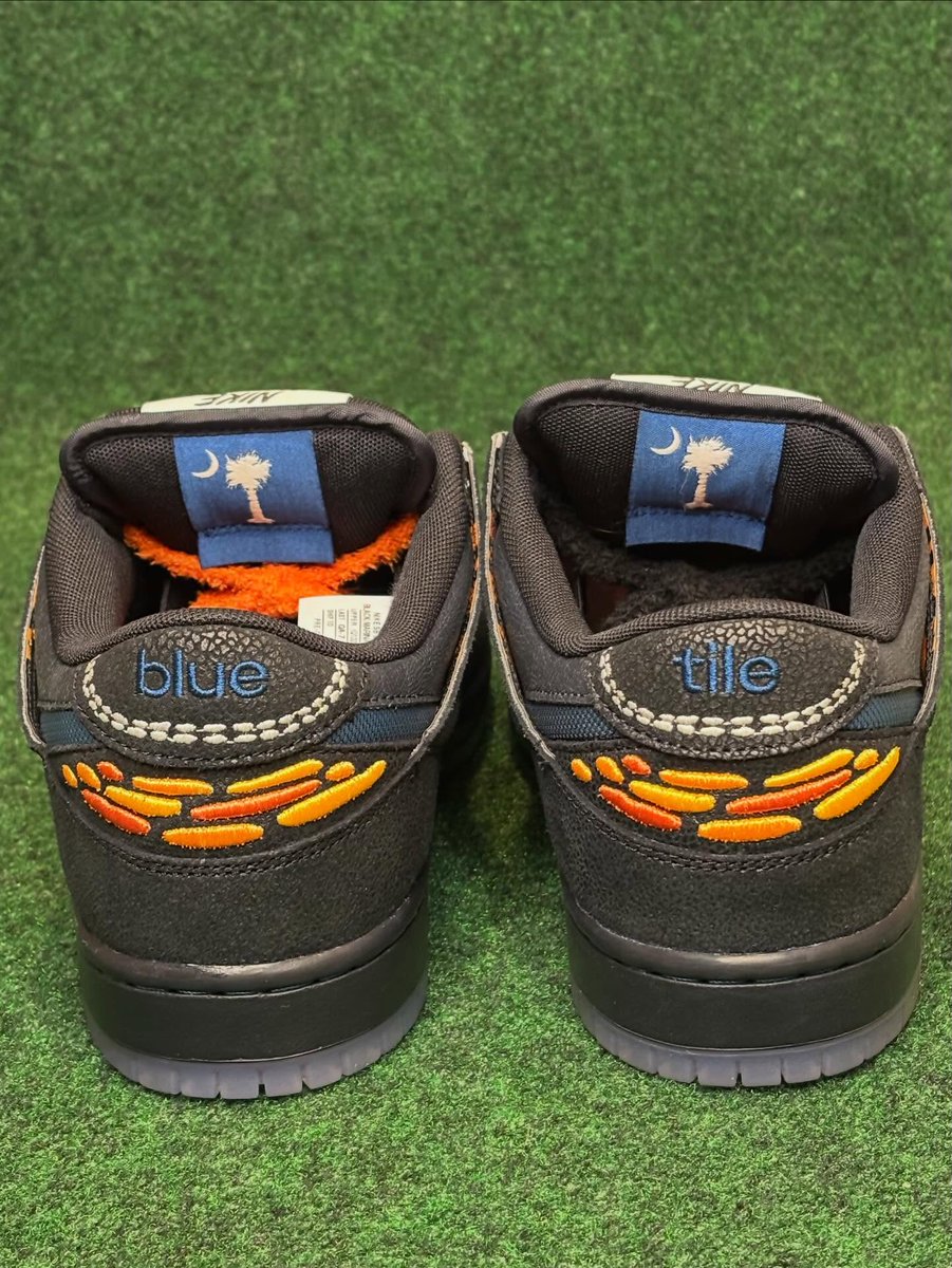 fullress's tweet photo. 【2026年 夏 発売予定】
Bluetile Skateshop x NIKE DUNK LOW PRO QS (ブルータイル ナイキ ダンク ロー) [IQ1323-001]

https://t.co/CrX5l0OYIV
shuseum83 https://t.co/k2pfOILZn5