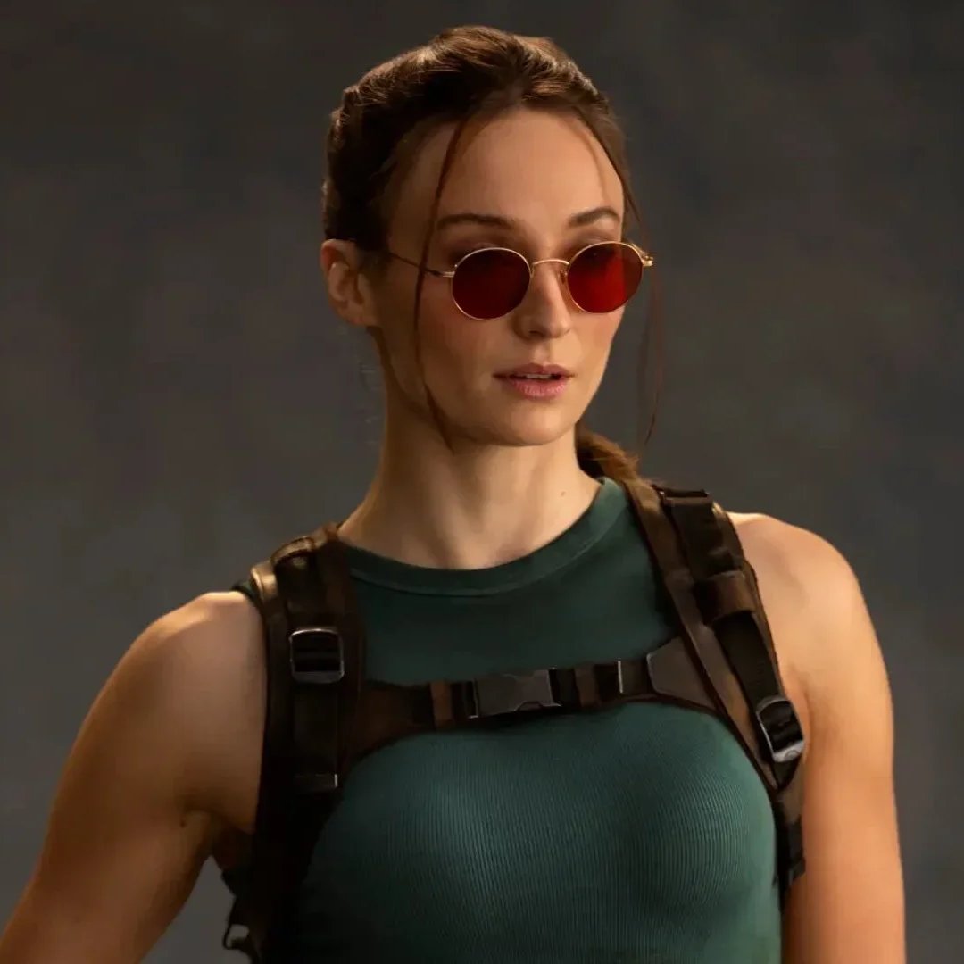 GeekVibesNation's tweet image. Sophie Turner says her version of Lara Croft isn't about being a "sex bombshell"

“It’s about her and her story and what drives her, rather than what so many people also love about her, which is how hot she is in the games and the movies. But I really want to show the other…