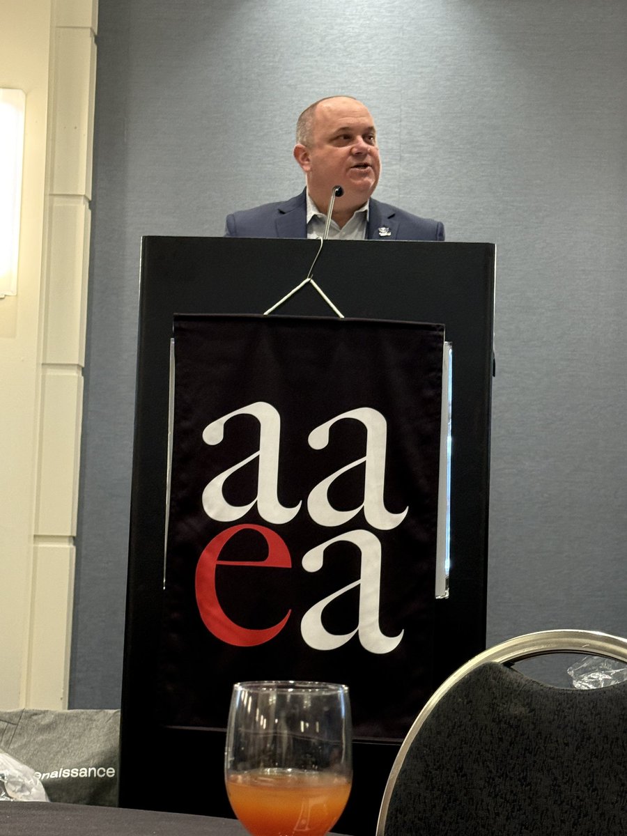 Amy Y. Gayle tweet media