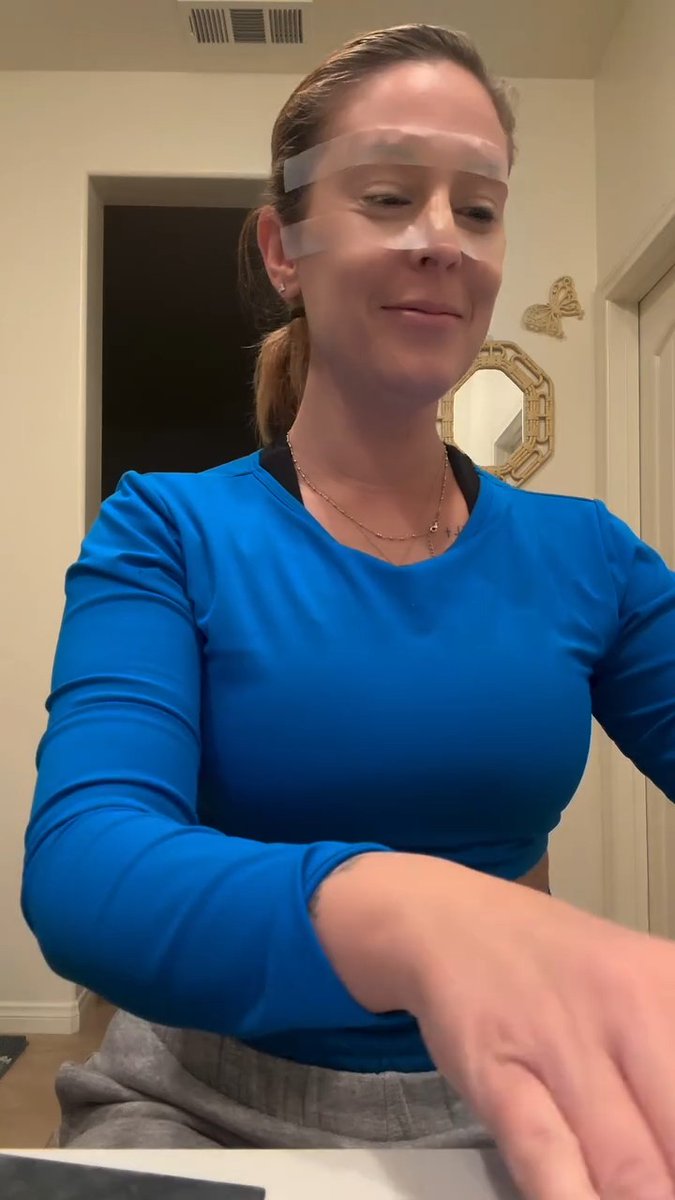 About to play with make up smile 😃 😊