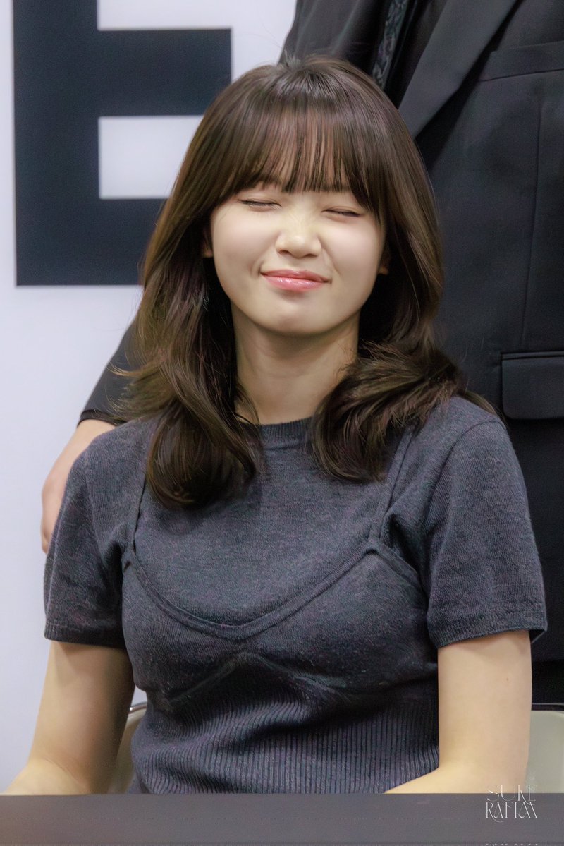 chaewonIqs's tweet image. pupu