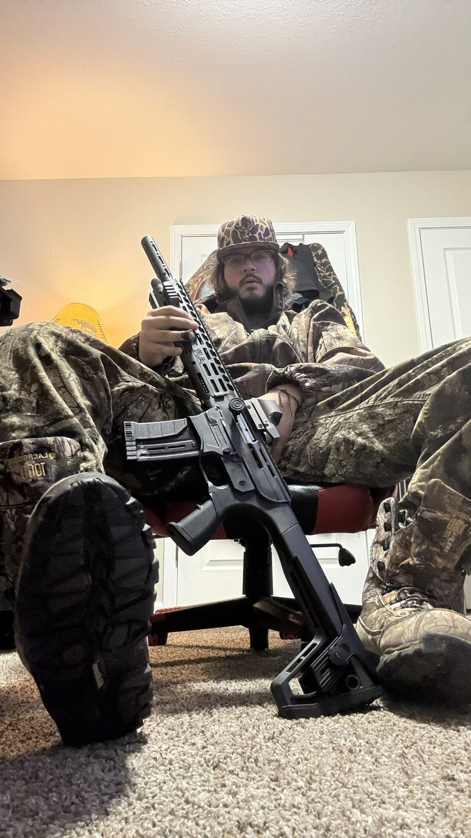 dom_corb1k tweet media