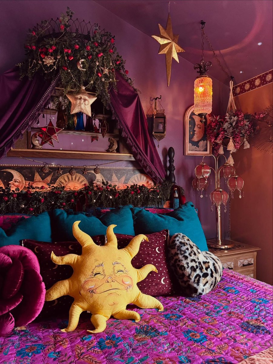 interiorstellar tweet media