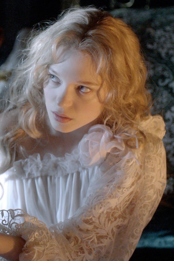Léa Seydoux in La belle et la bête