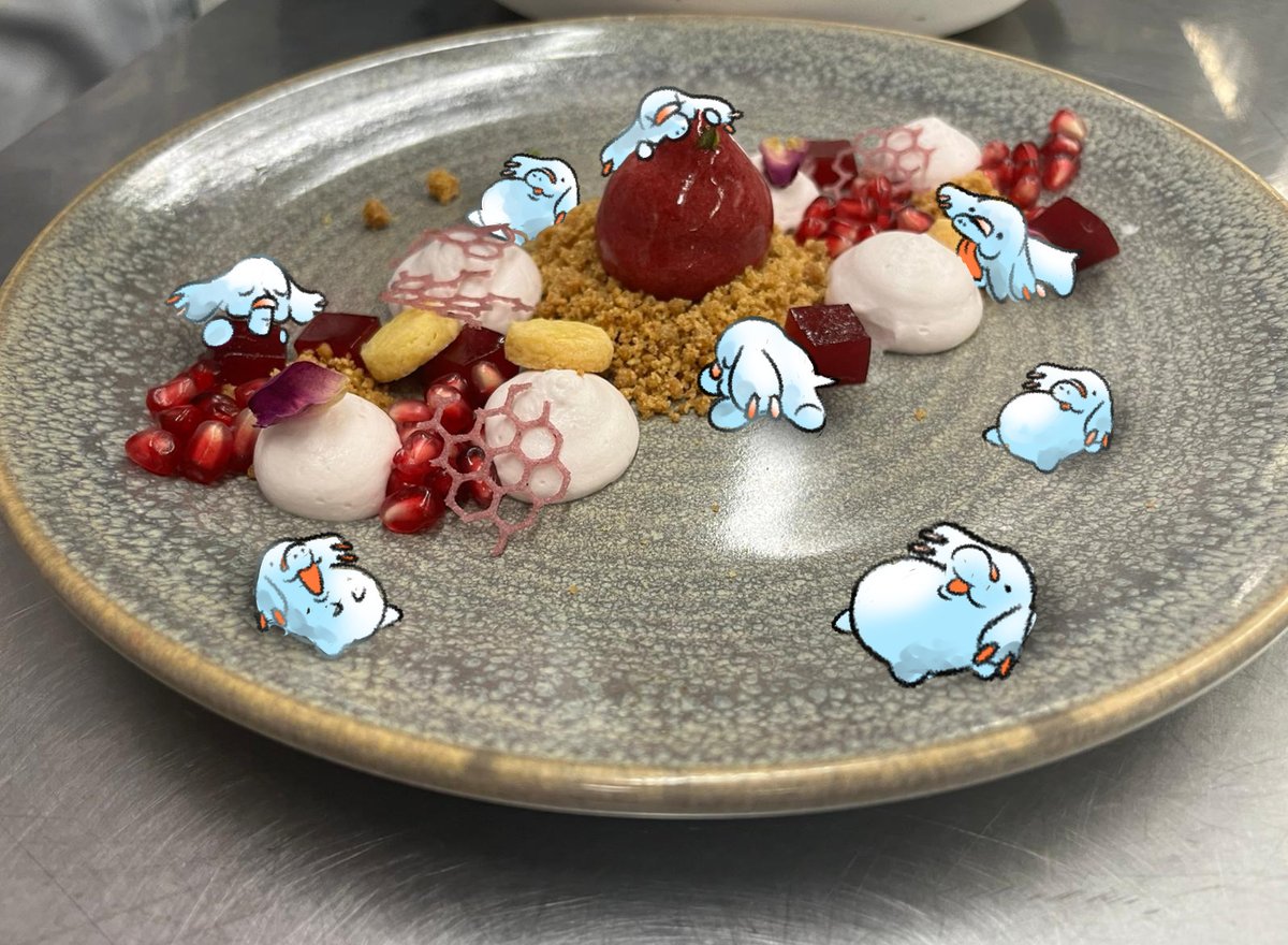 Alolan raichu dish and phanpy dish ^0^
lovely meals made by my lover <a href="/burrowingflora/">Floralis ♪(๑ᴖ◡ᴖ๑)♪</a> !!!
#pokemon