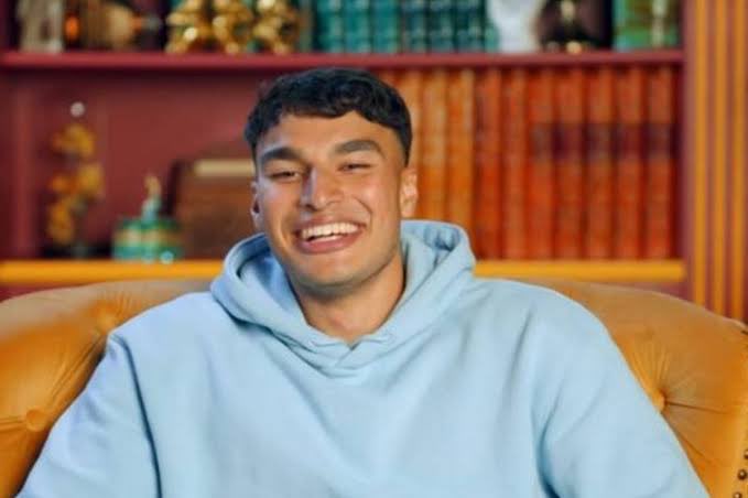 #TheTraitorsUK #TheTraitors 

This lad has been the highlight of the series for me and I truly hope he wins. He’s played this game with the same level of energy you have at work before you break up for Christmas and I love him for that. Underrated King.