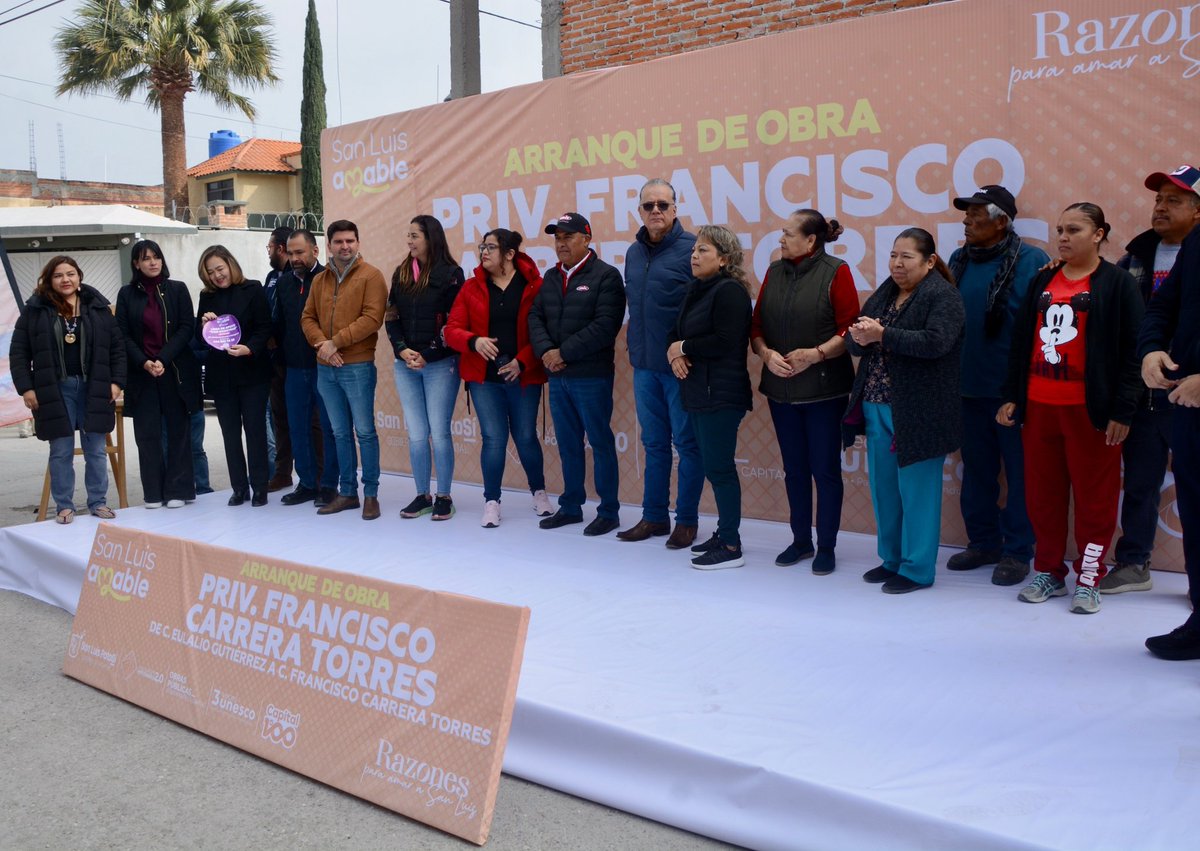 🚧✨Nos sumamos a la jornada #463 de #CapitalAl100 para dar el banderazo de salida a la rehabilitación integral de la Privada Francisco Carrera Torres. 

Bajo el liderazgo del Alcalde Enrique Galindo Ceballos, seguimos cumpliendo compromisos y mejorando la movilidad de las