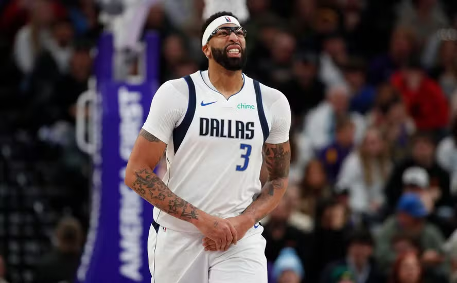 Mavs_Brasil's tweet photo. Rich Paul, empresário de Anthony Davis (e um dos mais babacas da NBA), ordenou que os Mavericks troquem o atleta até a próxima semana! 

Depois dessa, se eu sou o GM, seguro ele sem jogar até o fim da temporada, e só penso em alguma coisa na offseason! 

#MFFL https://t.co/y1D8fRNoHp