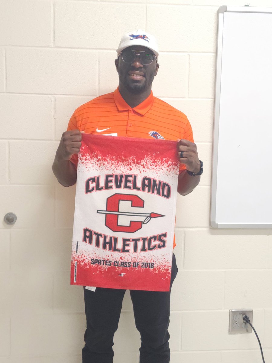 Cleveland HS Football tweet media