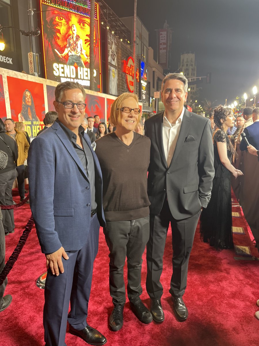 Shannon & Swift tweet media