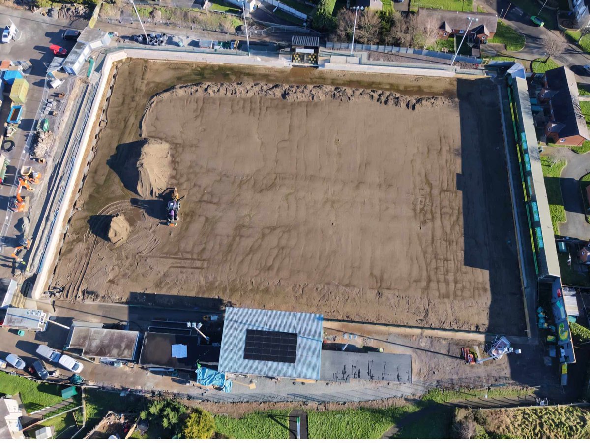 CPD Tref Caernarfon Town FC tweet media