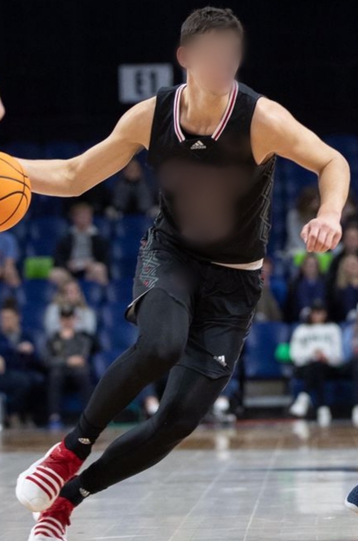 Complet, scoring diversifié, Qi basket. Remarquable 1° contrat en Europe. L'Elite 2 ne comptant quasi jamais de pur 3 US, cet ailier talentueux disposant d'une grosse marge de progression, serait à tenter sur une "petite" Betclic dès l'an prochain. frenchbasketballscouting.fr