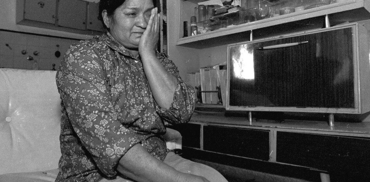 MURIÓ LA MADRE DEL SOLDADO CARRASCO, CUYO CRIMEN PUSO FIN A LA COLIMBA

Falleció a los 75 años en Cutral Có la mujer que encabezó el reclamo de justicia tras el asesinato de su hijo en 1994. El 31 de agosto de 1994, a menos de seis meses del crimen, Carlos Menem firmó el decreto