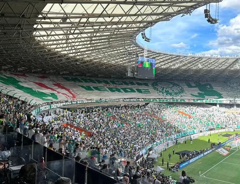 moraesreall83's tweet image. no ritmo de sábado

relembrar é viver, torcida nunca foi pra você!