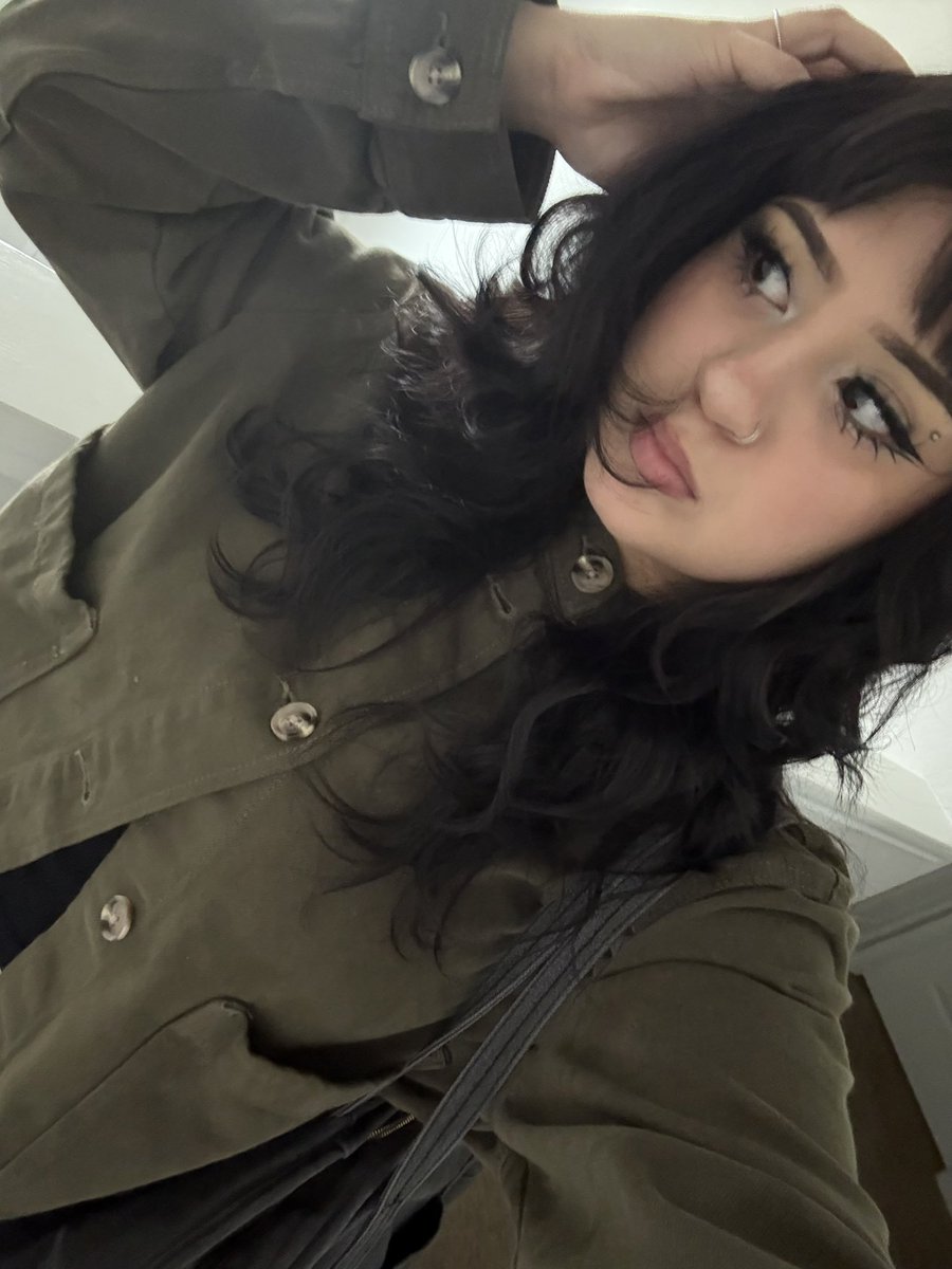 smotheredkisses's tweet photo. My riddler jacket https://t.co/A85dG8g2Kl