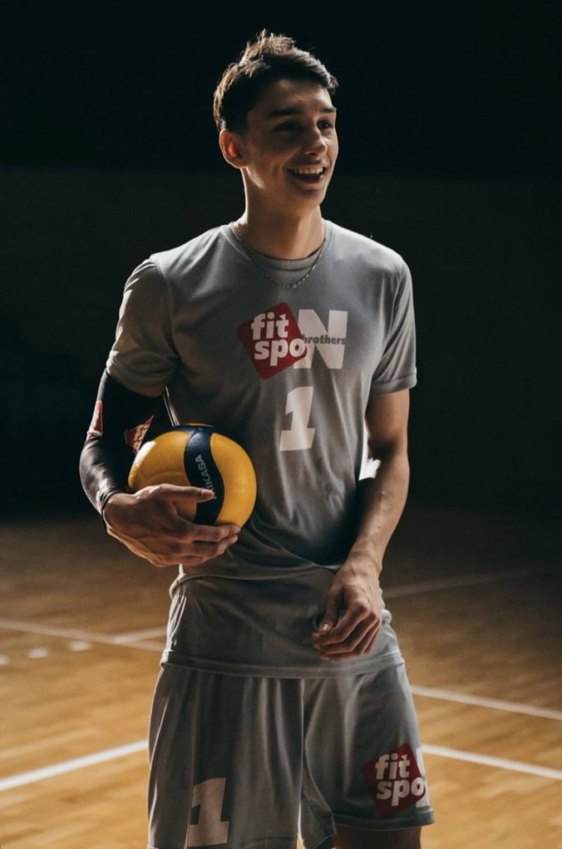 chi_aramente's tweet photo. appreciation tweet for moni x fitspo

every picture that comes out is better than the one before 😫 https://t.co/SCHQpHRjlH
