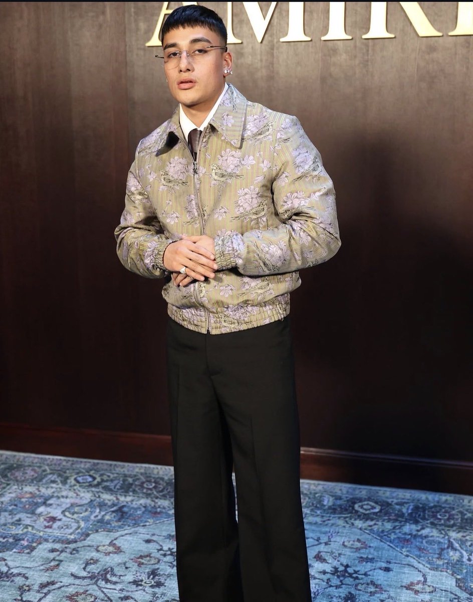 ¡México presente en París! 🇲🇽 

El Malilla y Canelo fueron invitados al desfile de Amiri en Paris Fashion Week.