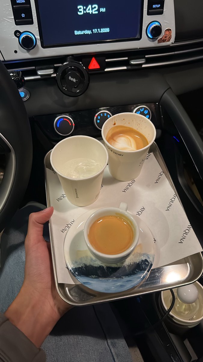a_dw's tweet photo. 🤤🤤 https://t.co/QZIPvNTOnd