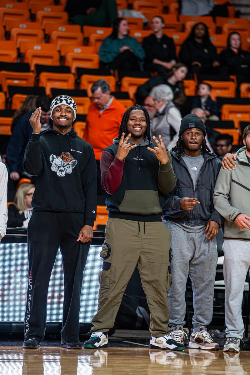 MercerFootball's tweet photo. STUDENT 🤝 ATHLETE! Congrats to our 3.0 guys!

#ATTACK https://t.co/6rkK6uTiJ1