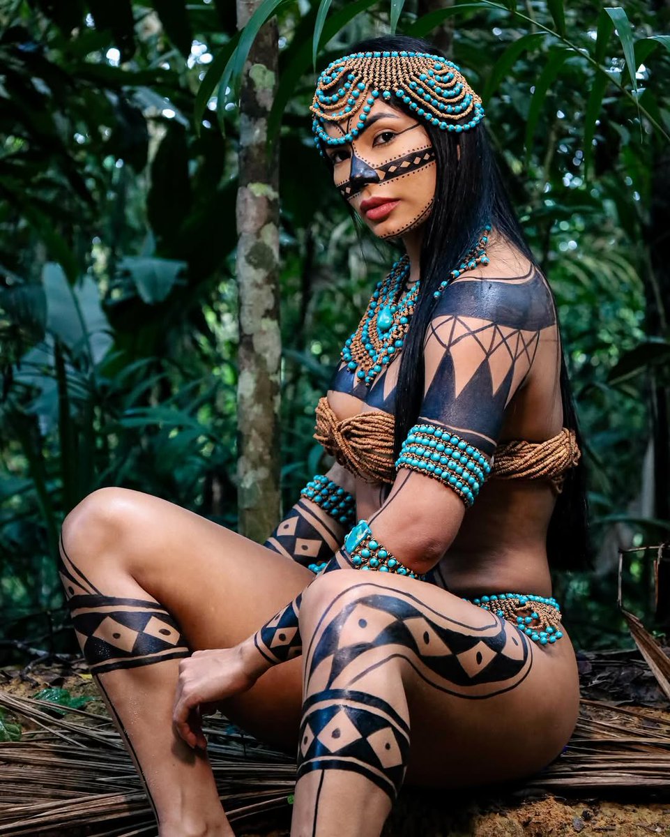 speakyonce's tweet image. MARCIELE MUNDURUKU MERECE RESPEITO! #TimeMarciele #BBB26