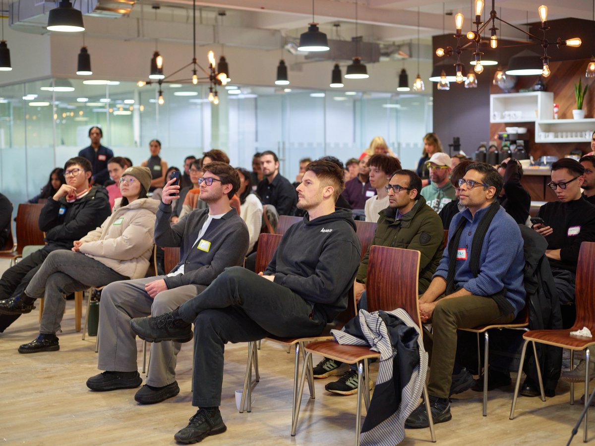 CTRL+SHIFT tweet media