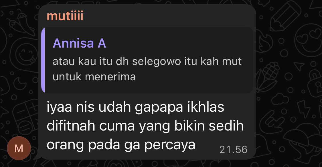 dhitawithH's tweet image. Simuti muti yang kalian hujat itu udah sepasrah ini guys di waktu dimana dia harus butuh ekstra energi buat penelitian. jangan jahat jahat ya guys jadi orang, kalo gabisa jadi orang baik setidaknya jangan jadi sumber susah orang…