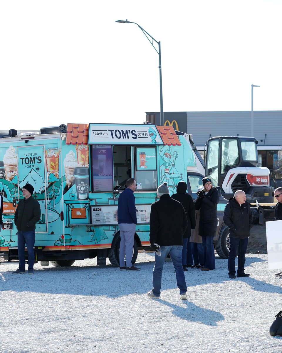 UnbankWithUs's tweet image. Our biggest and boldest UNbanking Center is coming to Waukee soon. Stay tuned to learn more.

#Groundbreaking #CreditUnion #CommunityGrowth #UNbank