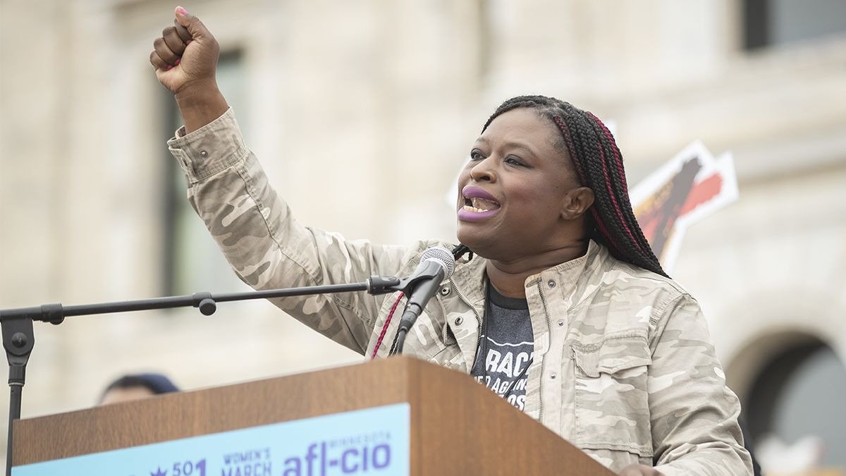 MarioNawfal's tweet image. 🇺🇸 Okay, so the feds really are arresting the people who stormed a church in Minnesota.

Now the question is...

...is Don Lemon next?