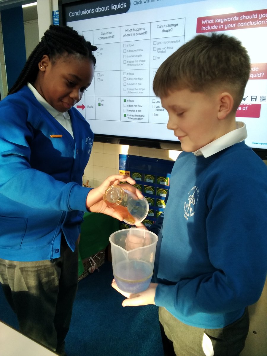 StPeterPaulPri's tweet photo. Year 4 have been busy learing about 'States of Matter' in Science. https://t.co/CjQd4mEekc