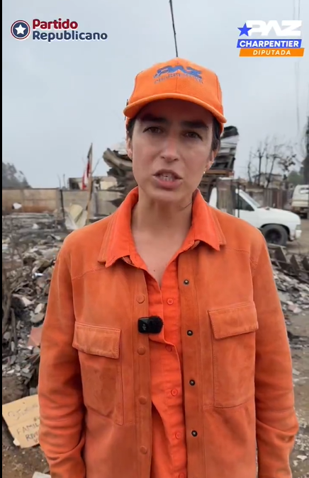 Encuentren las diferencias... 
1) <a href="/ClaudiaPizarro/">Claudia Pizarro</a>  2) <a href="/paz_charpentier/">Paz Charpentier</a>