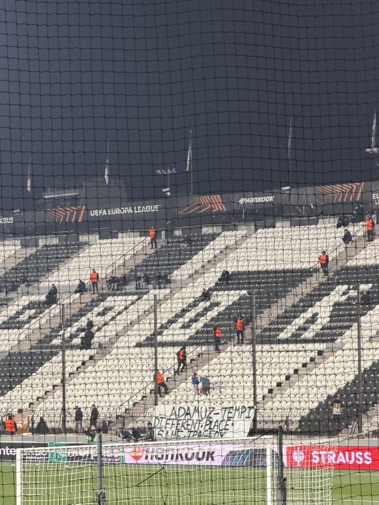 Ευχαριστώ τους ανθρώπους του ΠΑΟΚ. Μια πολύ ωραία χειρονομία.