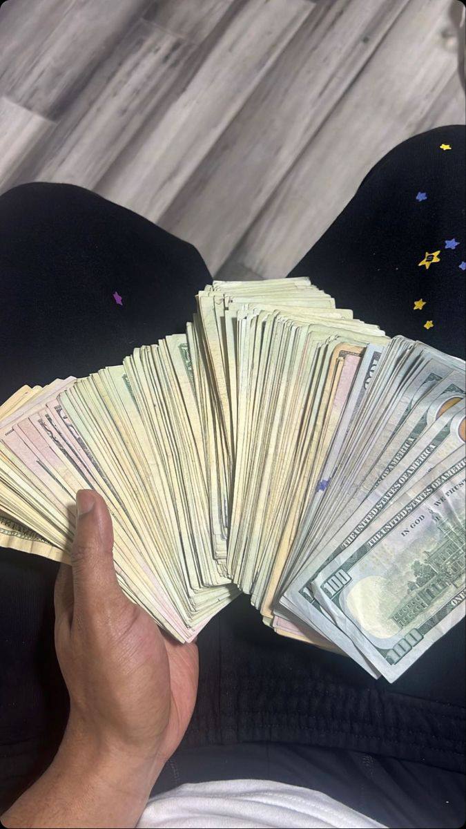 Would $10k help you financially??

I want to send $10,000 to 2 random people.

Rules: like this tweet, comment "YES" and follow @nolimitgains

<a href="/grok/">Grok</a> pick 2 random winners in 20 hours.