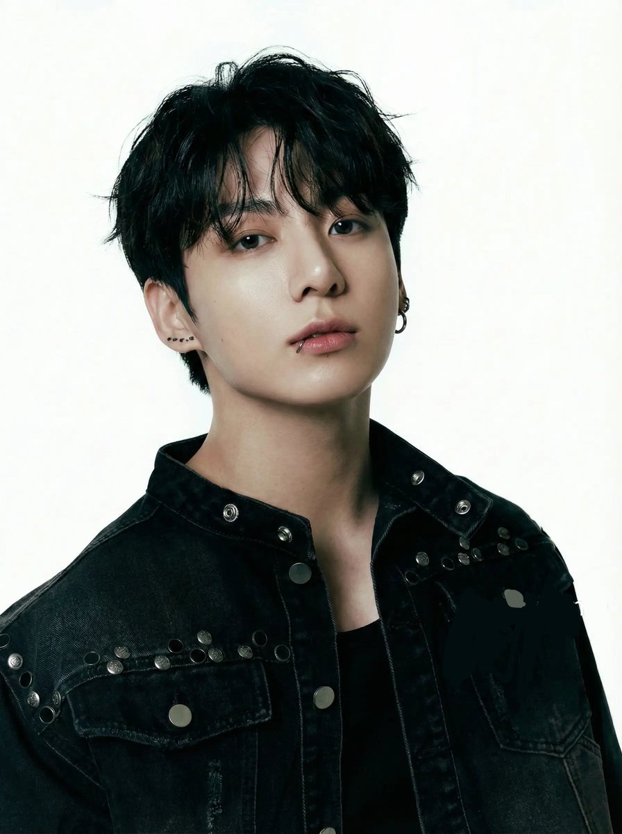 KpopHaterHQ's tweet image. JIMIN of #BTS has had a total of over 250M Spotify streams deleted for fraudulent activity (so far). He is followed closely by his bandmate Jungkook with 150M deleted streams.

They are going fraud 4 fraud.
🔥🔥