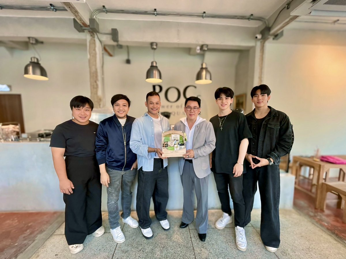 Timetheseries1's tweet photo. สวัสดีปีใหม่ พี่เป็ป ณพสิทธิ์ เที่ยงธรรม 
ขอบพระคุณมากๆคับสำหรับวัน��ี้ 
#GYBentertainment
#TBLC
#newproject2026 https://t.co/orcAUhql9t