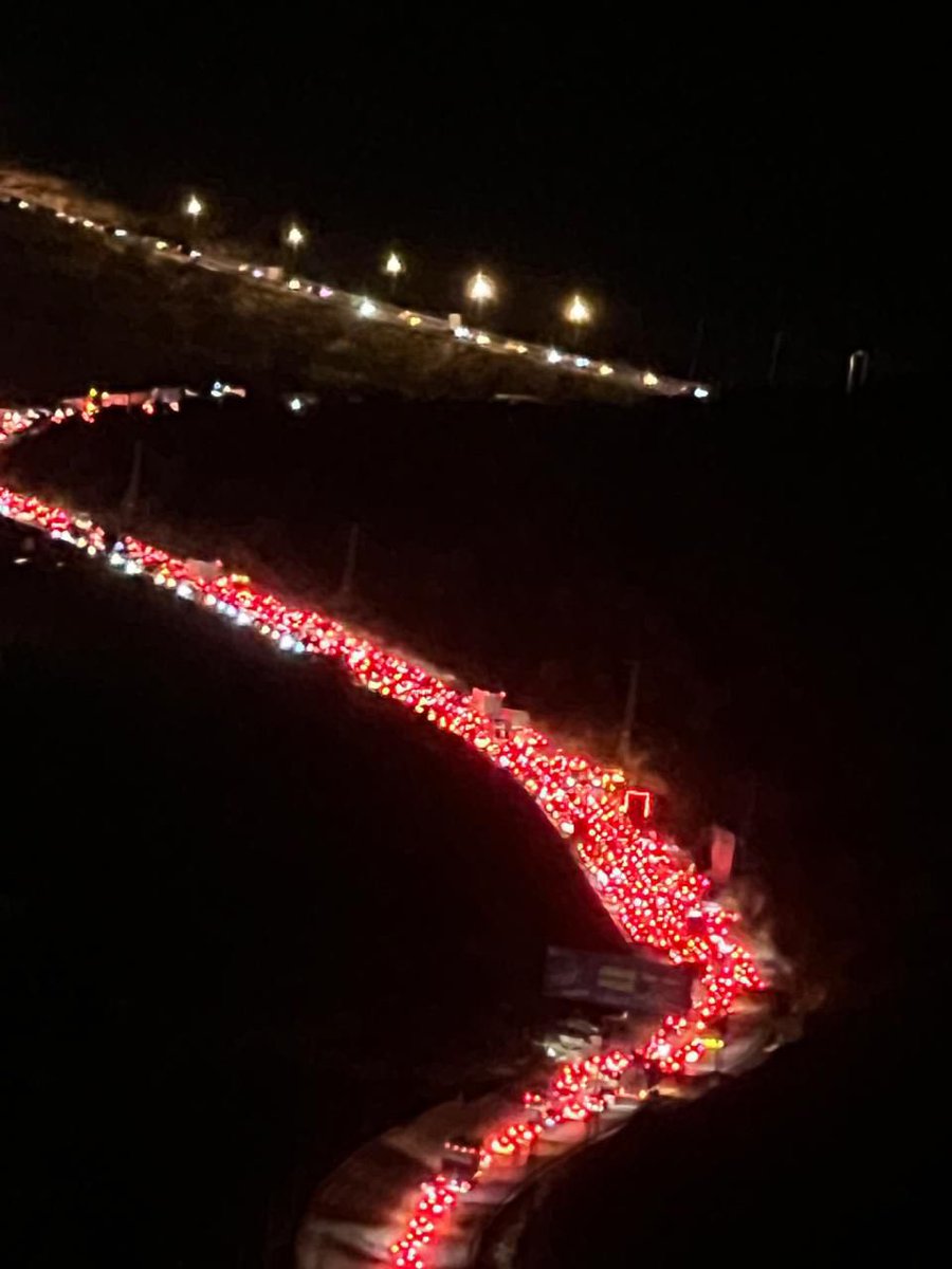 MustafaBarghou1's tweet image. Today the Israeli army killed four more innocent Palestinian civilians in Gaza . In Ramallah one of the Israeli checkpoints is blocking the movement of thousands of Palestinian cars for hours. The Israeli army is also imposing a curfew on the old city of Hebron. 
World leaders…