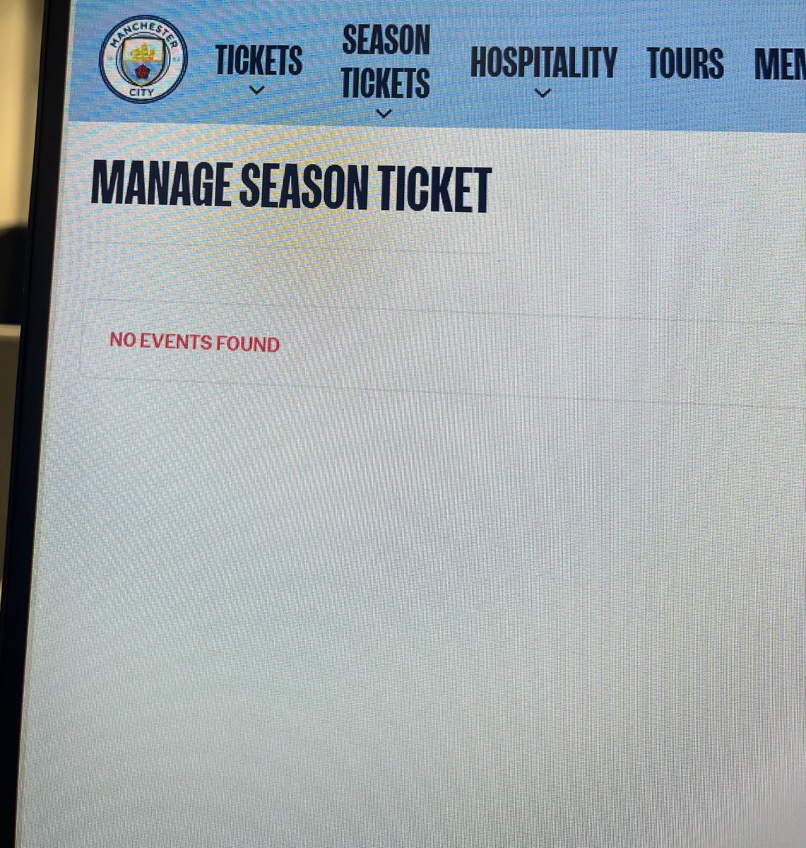 TonyWickstone's tweet photo. @ManCityHelp Hi, I’ve been trying to do this before the window closes at 5pm but have the below error message. Please can someone urgently help me? Thank you! https://t.co/pzuUtbV0Lv